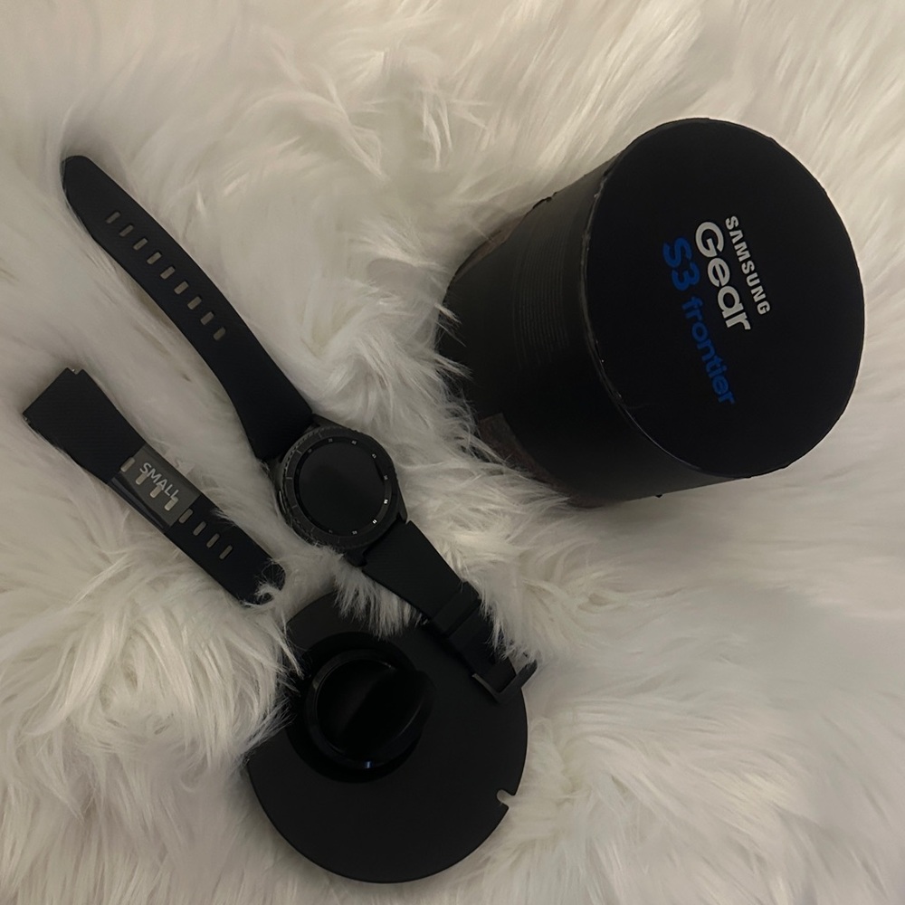 Samsung Black Smartwatch with Sleek Design